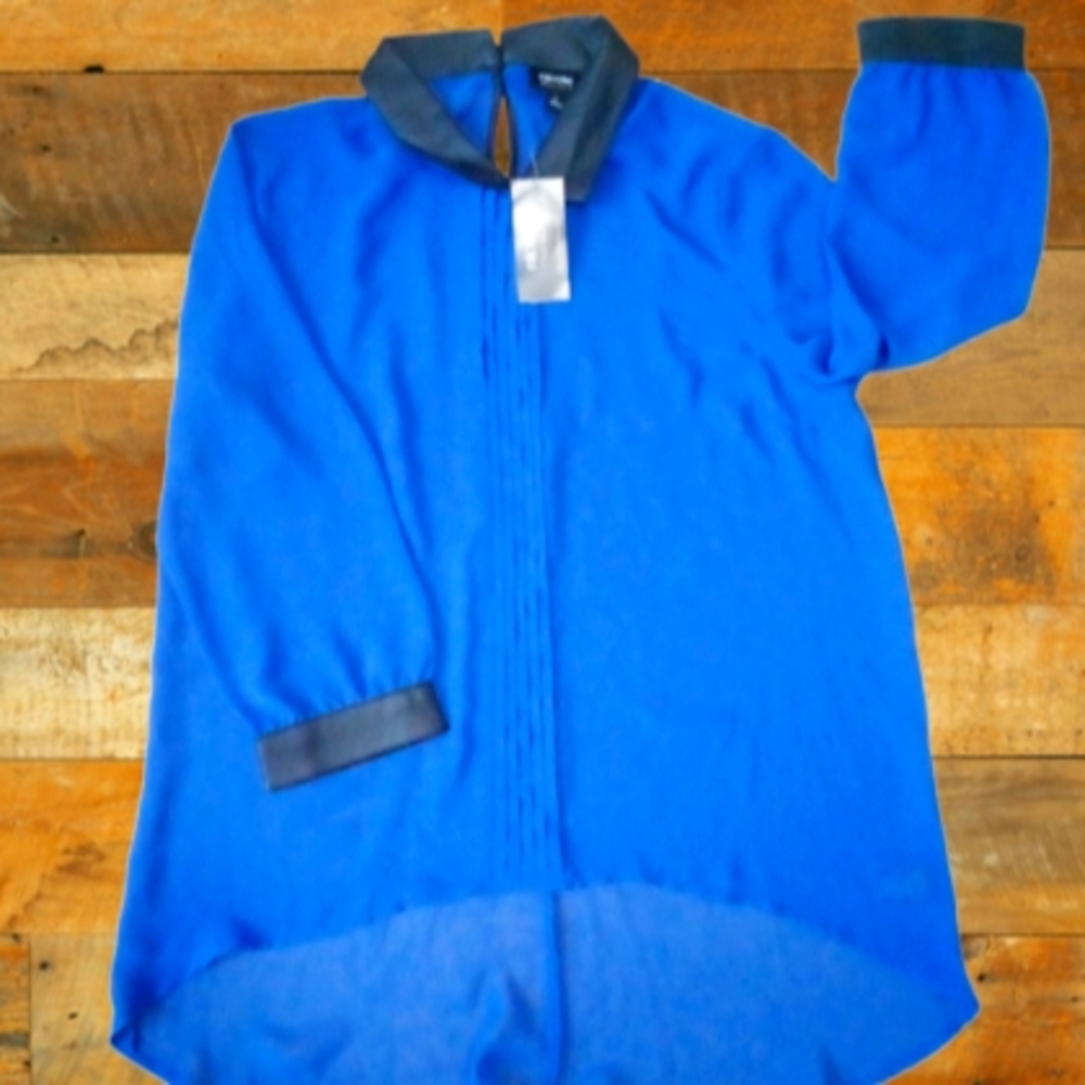 Nicole by Nicole Miller sheer blue w/ faux leather collar and cuffs.*